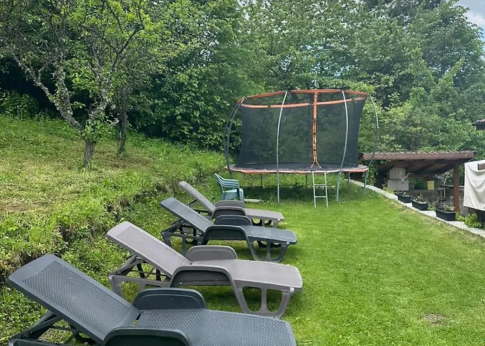 度假居 Camino 萨帕雷瓦巴尼亚